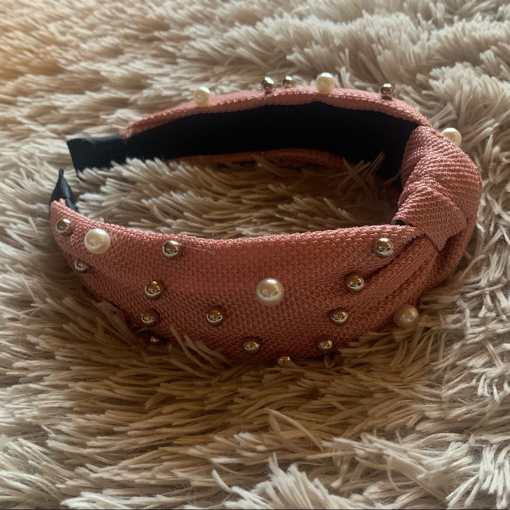 New blush pink pearls headband - Picture 5 of 5